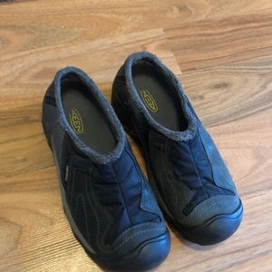 Keen waterproof shoes / boots